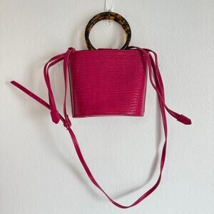 Elizabeth and James Tortoise Ring Handle Croco Crossbody Drawstring Pink Faux